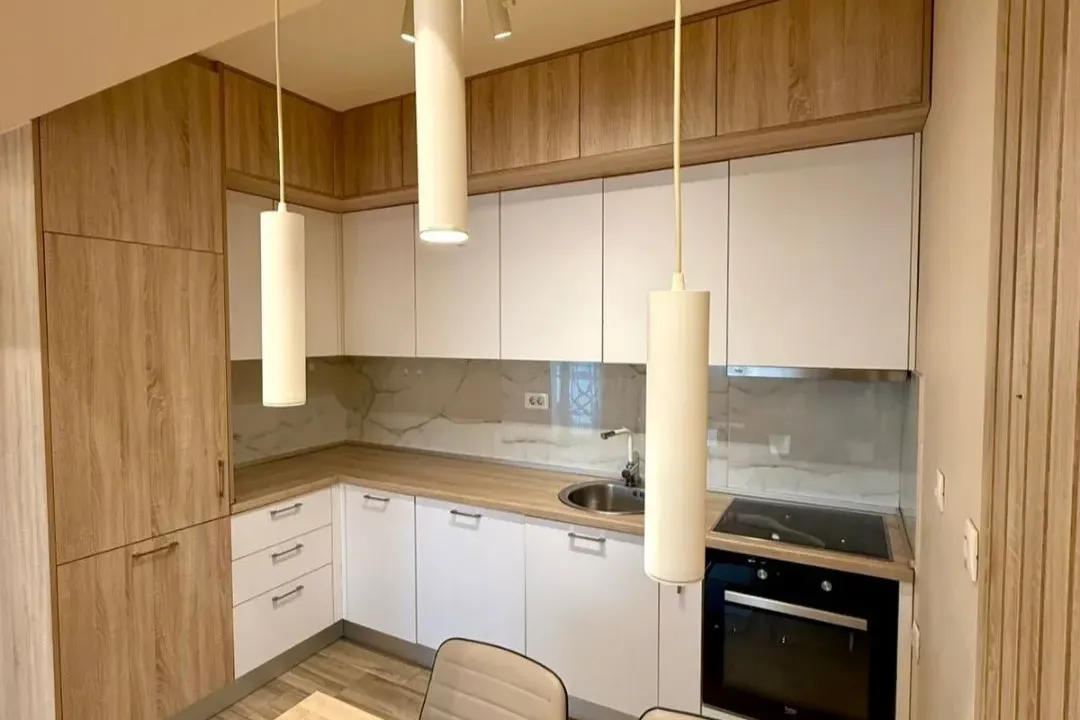 Izdavanje, jednosoban stan, 50m², Pobrežje, Podgorica