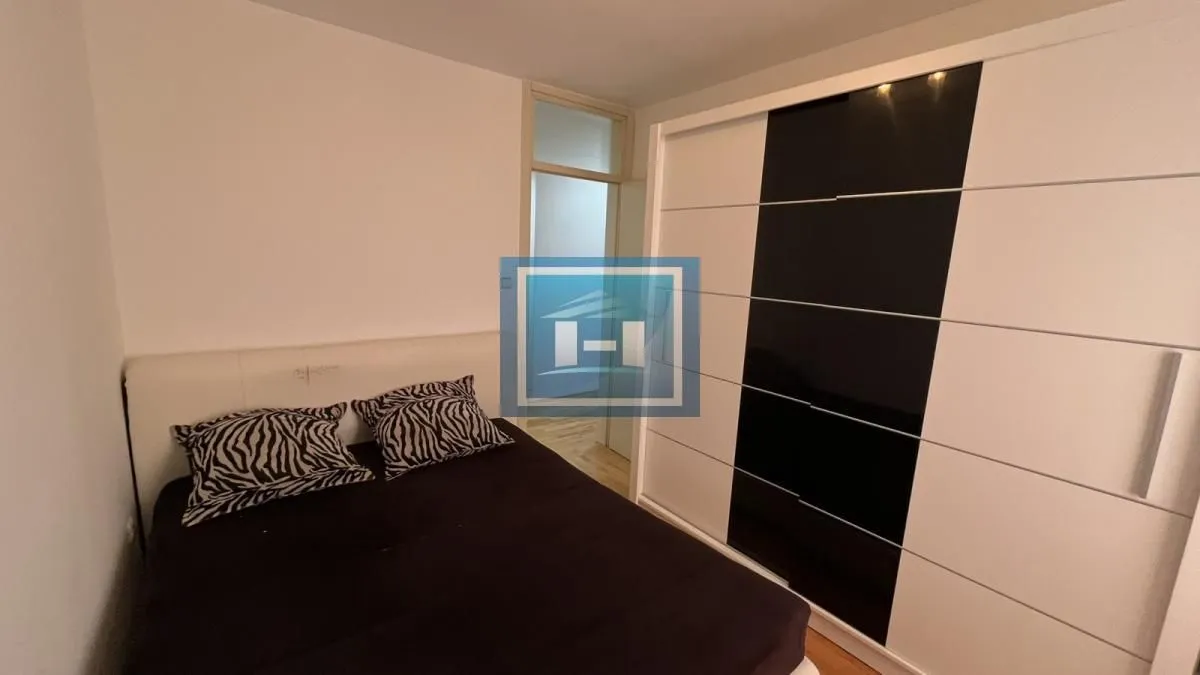 Prodaja, dvosoban stan, 55m², Centar, Jagodina