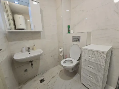 Rent, one bedroom apartment, 45m², Rozino, Budva - image 8