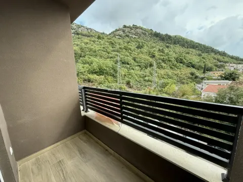 Prodaja, jednosoban stan, 43m², Podkošljun, Budva - image 2