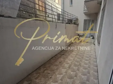 Sale, two bedroom apartment, 37m², Stari Grad, Beograd - image 11