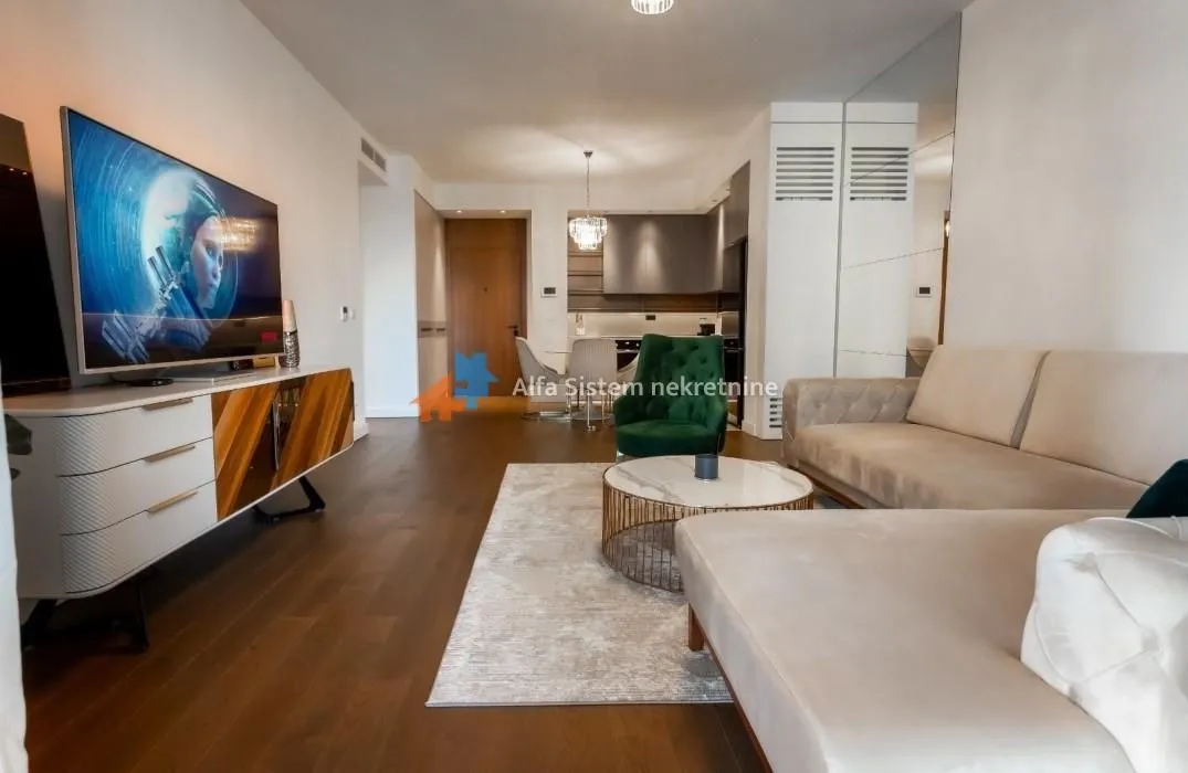 Rent, three bedroom apartment, 120m², Savski Venac, Beograd