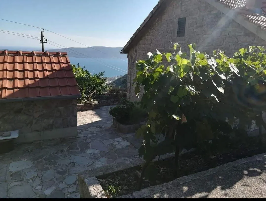 Prodaja, kuća, 95m², Gornja Lastva, Tivat