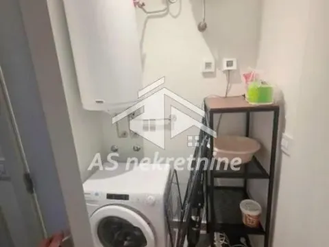 Izdavanje, trosoban stan, 76m², Savski Venac, Beograd - image 21