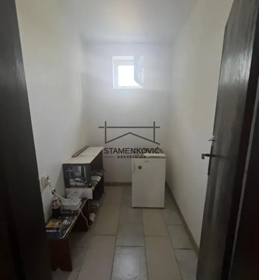 Prodaja, kuća, 214m², Kovilj, Novi Sad Sve Podlokacije