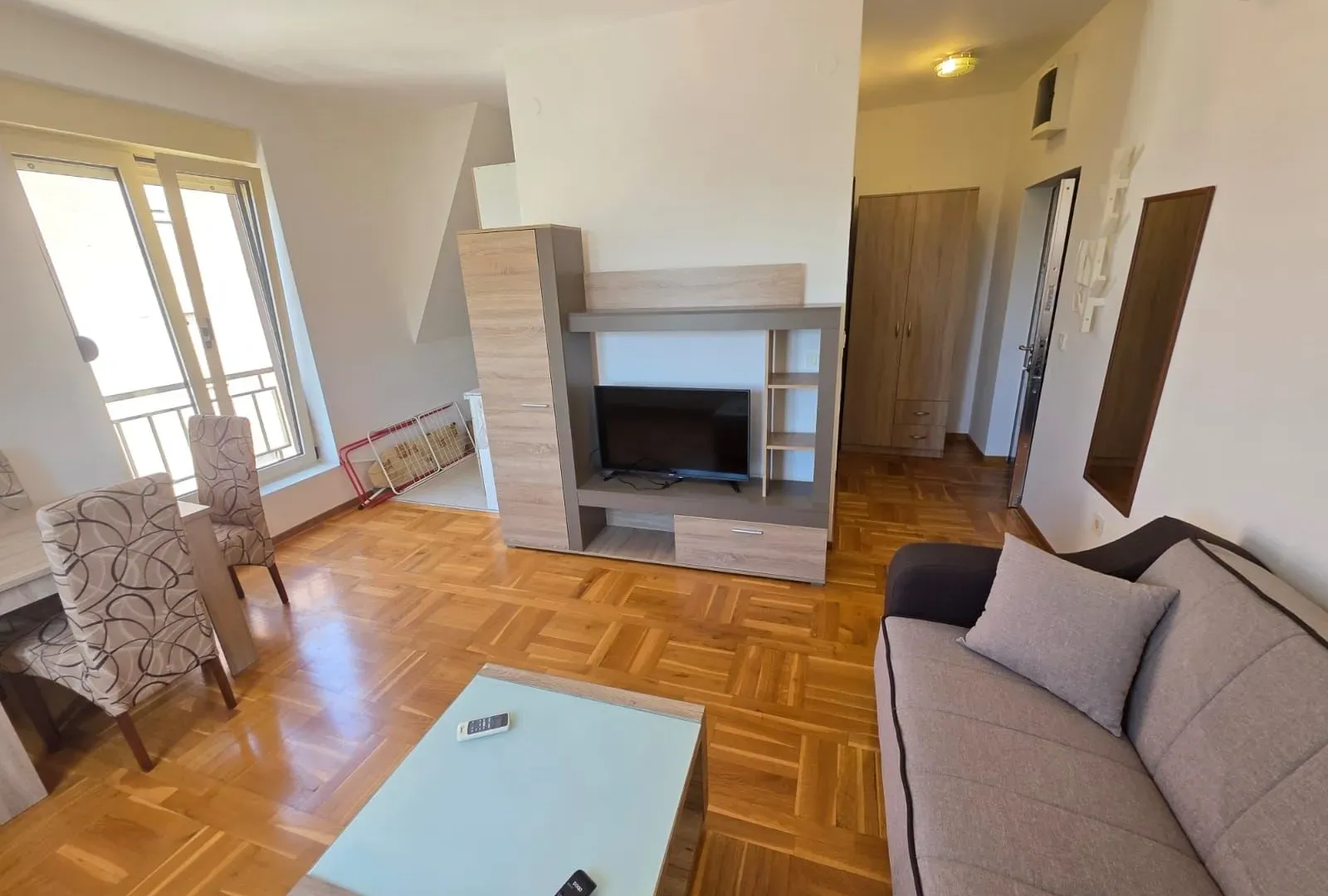 Rent, studio apartment, 27m², Zabjelo, Podgorica