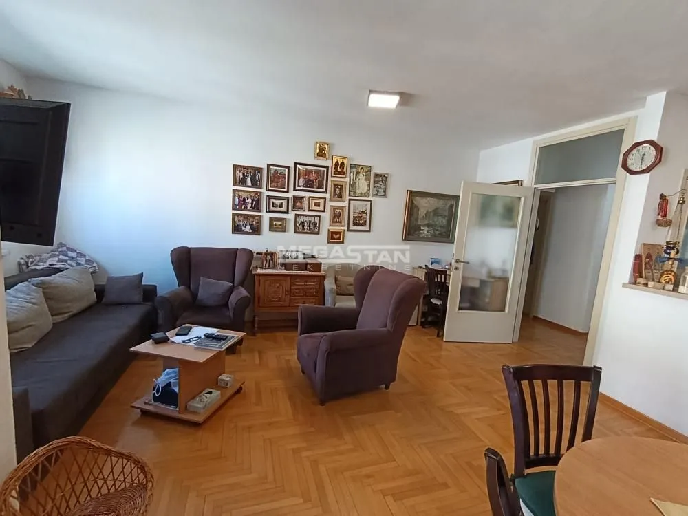 Sale, three bedroom apartment, 84m², Voždovac Sve Podlokacije, Beograd