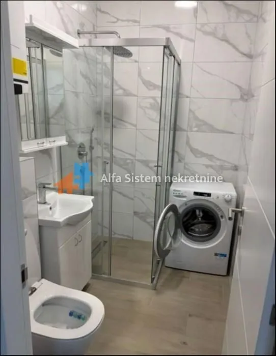 Izdavanje, stan, 40m², Crveni Krst, Beograd
