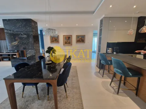 Prodaja, dvosoban stan, 124m², Savski Venac, Beograd - image 2