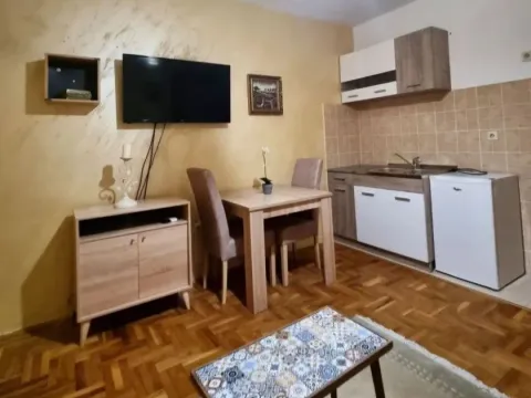 Prodaja, garsonjera, 28m², Krivi Most, Podgorica - image 5