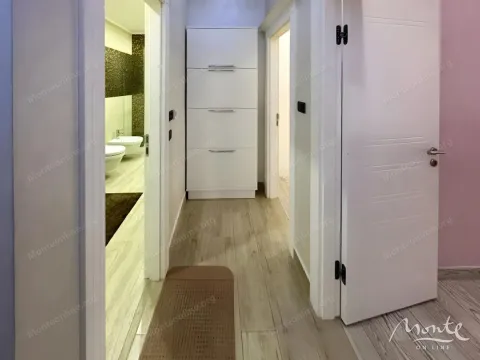 Sale, two bedroom apartment, 158m², Budva, Crna Gora - image 25