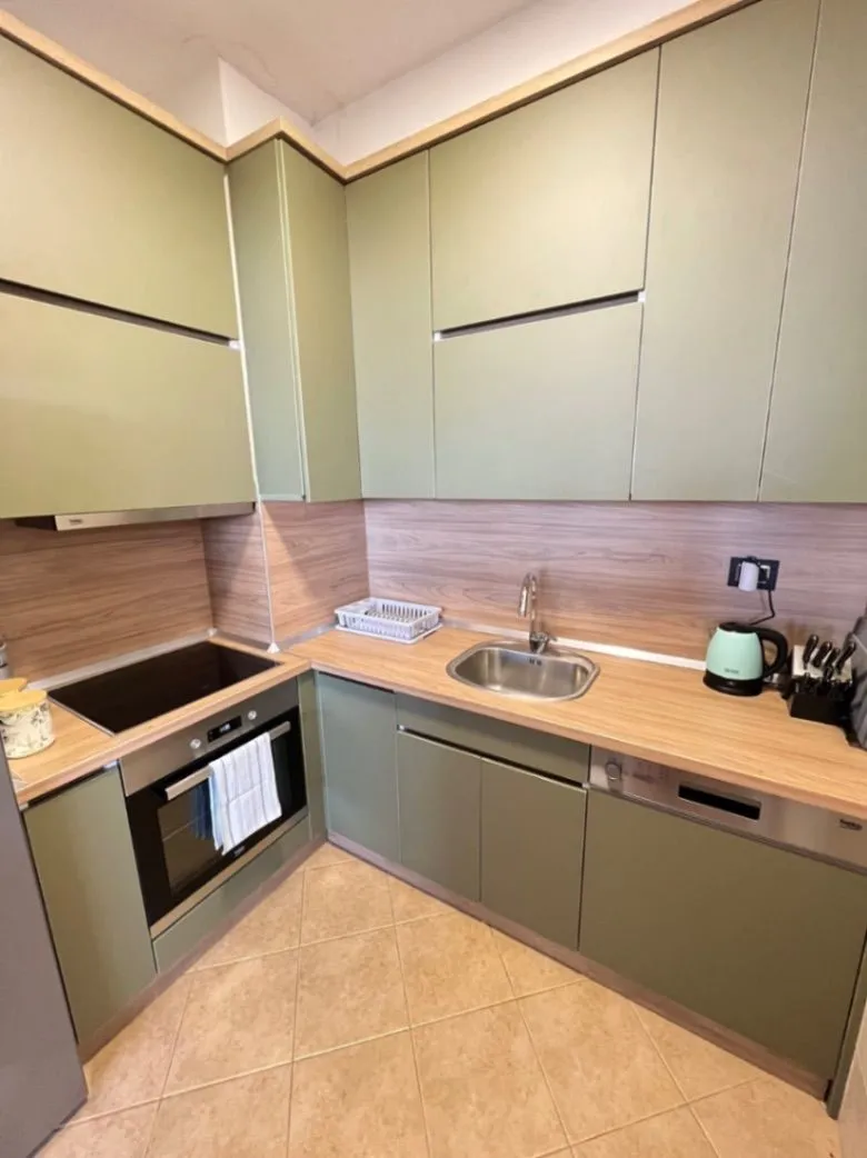 Izdavanje, dvosoban stan, 71m², Stari Aerodrom, Podgorica