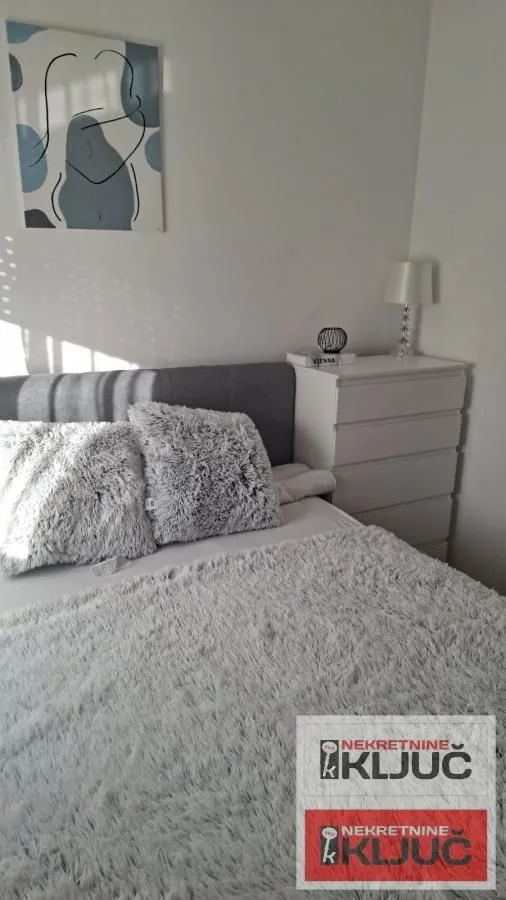 Izdavanje, jednosoban stan, 41m², Bulevar Oslobodjenja, Novi Sad Sve Podlokacije