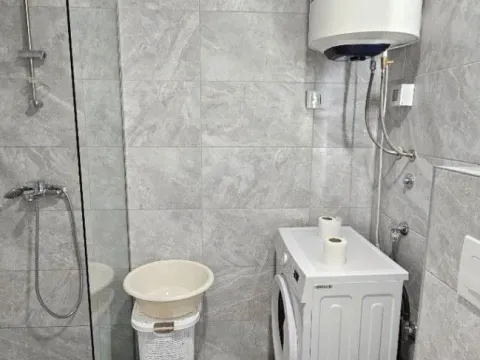 Izdavanje, jednosoban stan, 46m², Stari Aerodrom, Podgorica - image 8