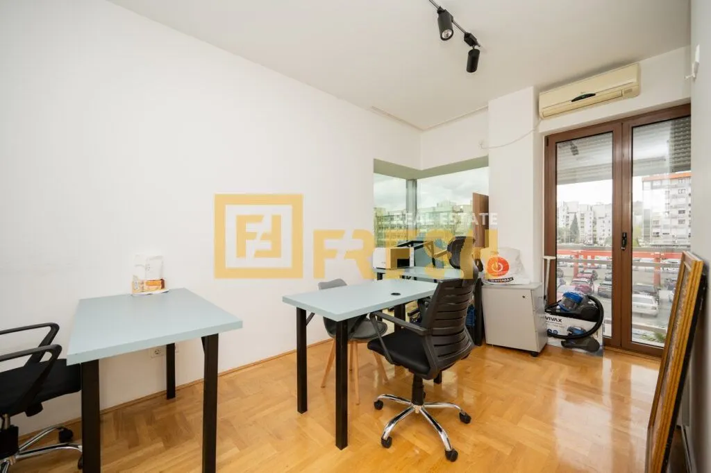 Prodaja, trosoban stan, 138m², Preko Morače, Podgorica