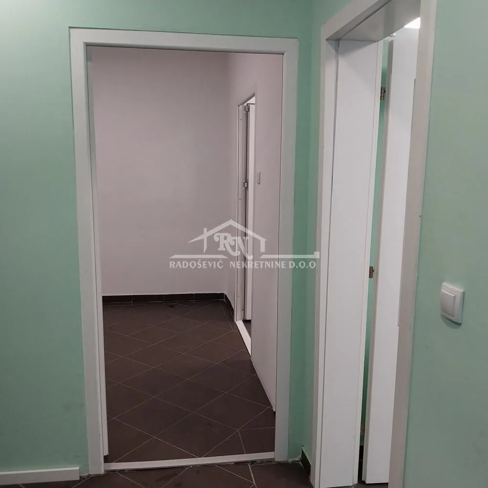 Rent, office space, 51m², Čukarička Padina, Beograd