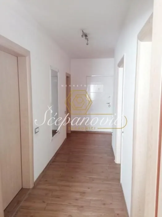 Prodaja, trosoban stan, 83m², Rotkvarija, Novi Sad Sve Podlokacije