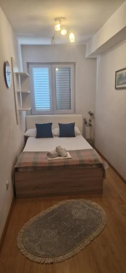 Rent, two bedroom apartment, 80m², Tivat, Crna Gora