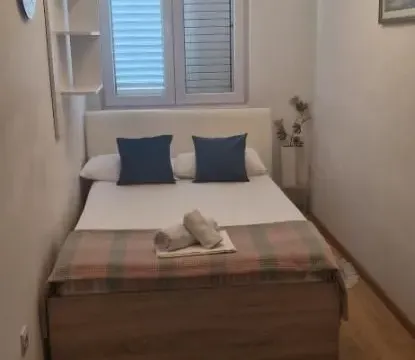 Izdavanje, dvosoban stan, 80m², Tivat, Crna Gora - image 5