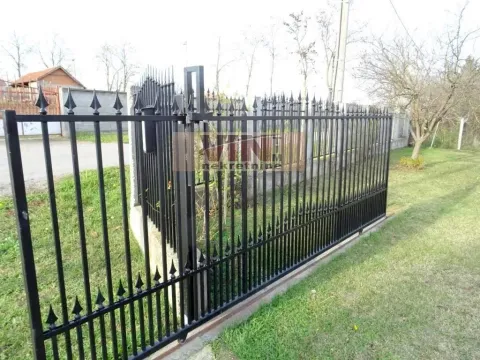 Sale, house, 151m², Medjulužje, Mladenovac - image 17