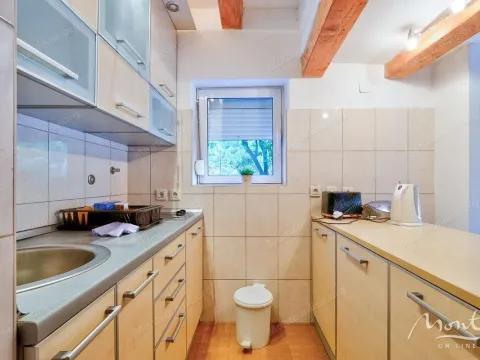 Prodaja, kuća, 67m², Orahovac, Kotor - image 19