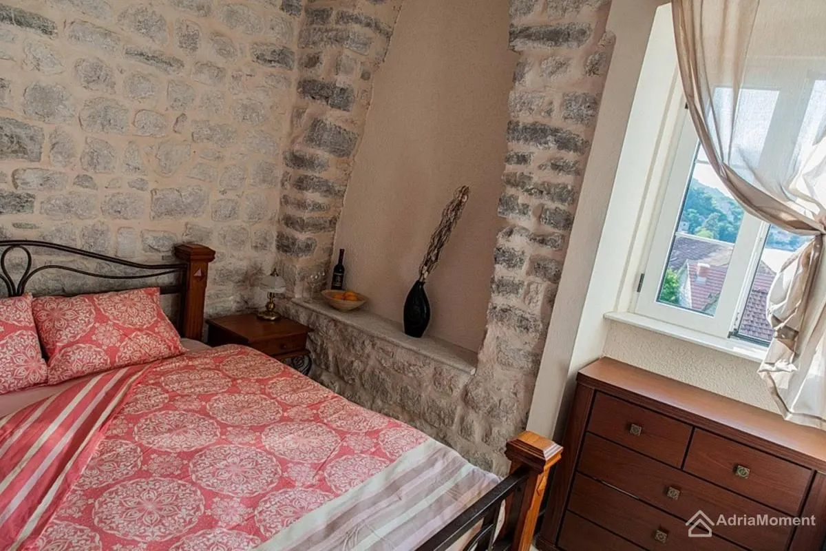 Sale, one bedroom apartment, 54m², Prčanj, Kotor