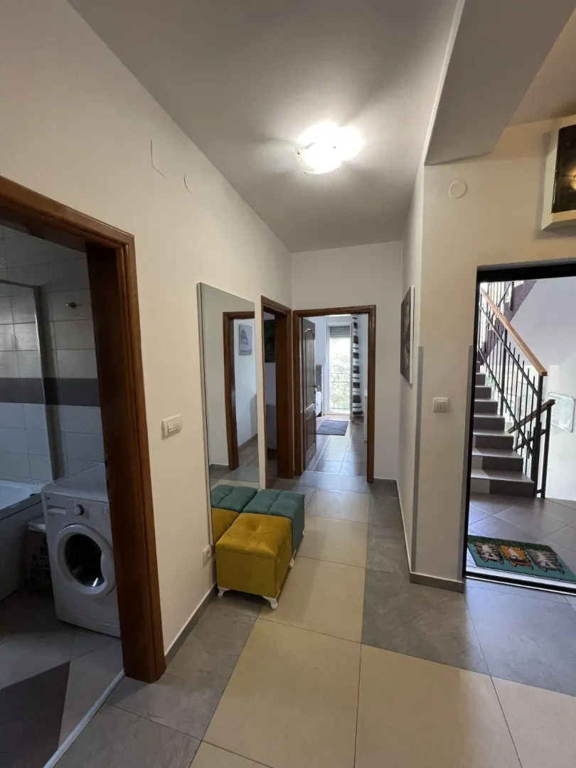Izdavanje, trosoban stan, 67m², Zabjelo, Podgorica