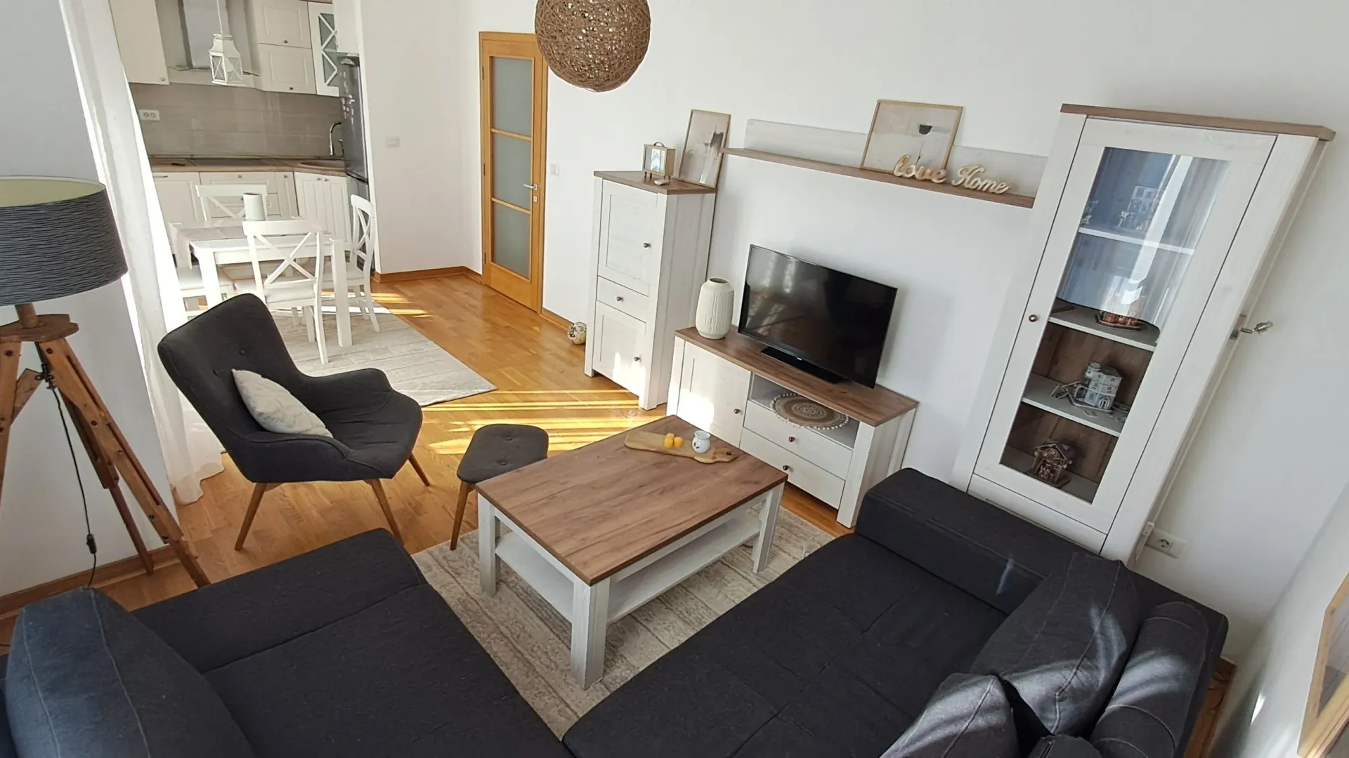 Rent, one bedroom apartment, 50m², City Kvart, Podgorica