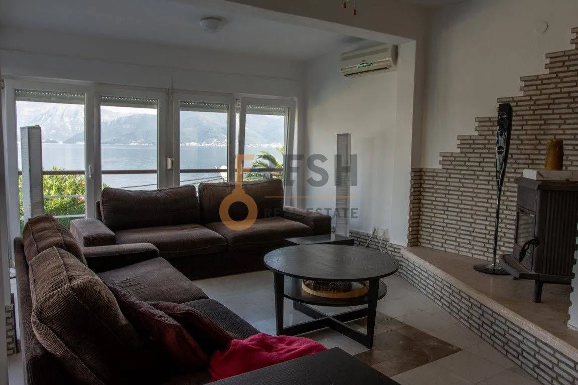 Prodaja, kuća, 239m², Krašići, Tivat