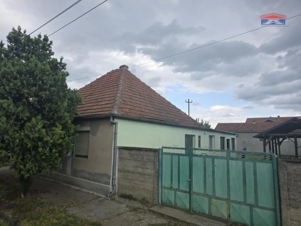 Prodaja, kuća, 124m², Kać, Novi Sad Sve Podlokacije