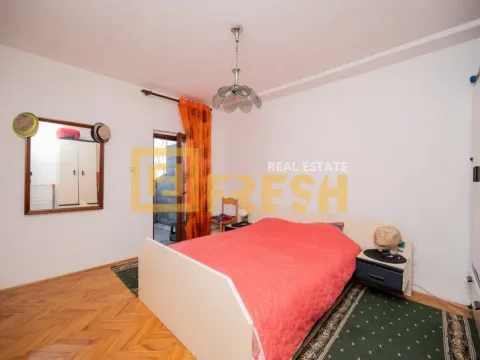 Prodaja, kuća, 348m², Stara Varoš, Podgorica - image 29