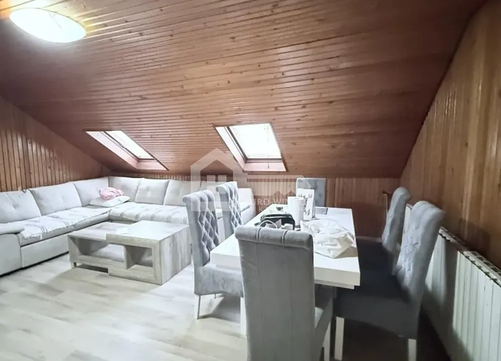 Izdavanje, trosoban stan, 75m², Sremčica, Beograd