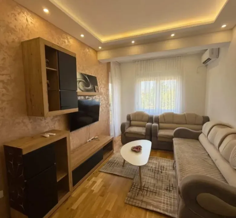 Izdavanje, dvosoban stan, 60m², Ljubović, Podgorica