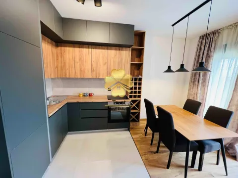 Izdavanje, dvosoban stan, 75m², Gorica C, Podgorica - image 4