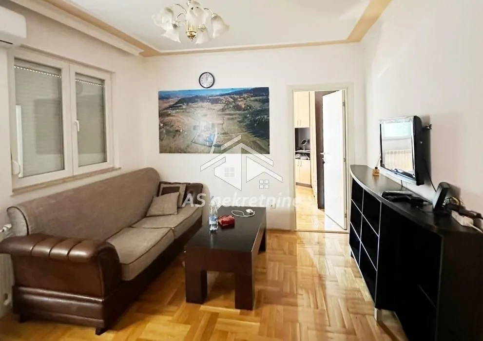 Izdavanje, trosoban stan, 60m², Brace Jerković, Voždovac Sve Podlokacije