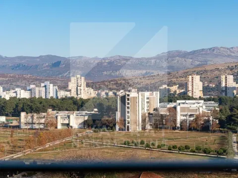 Izdavanje, dvosoban stan, 73m², Central Point, Podgorica - image 5