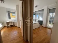 Izdavanje, trosoban stan, 80m², Centar, Novi Sad - image 10