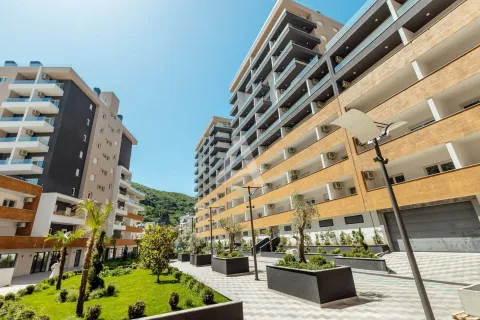 Rent, one bedroom apartment, 47m², Budva, Crna Gora - image 15