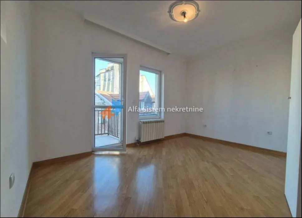 Rent, apartment, 110m², Kalenić Pijaca, Vračar Sve Podlokacije