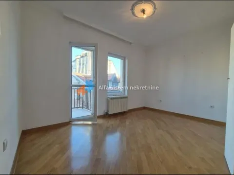 Izdavanje, stan, 110m², Kalenić Pijaca, Vračar Sve Podlokacije - image 6