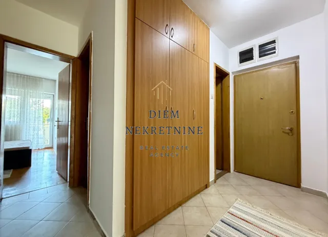 Rent, two bedroom apartment, 80m², Stari Aerodrom, Podgorica