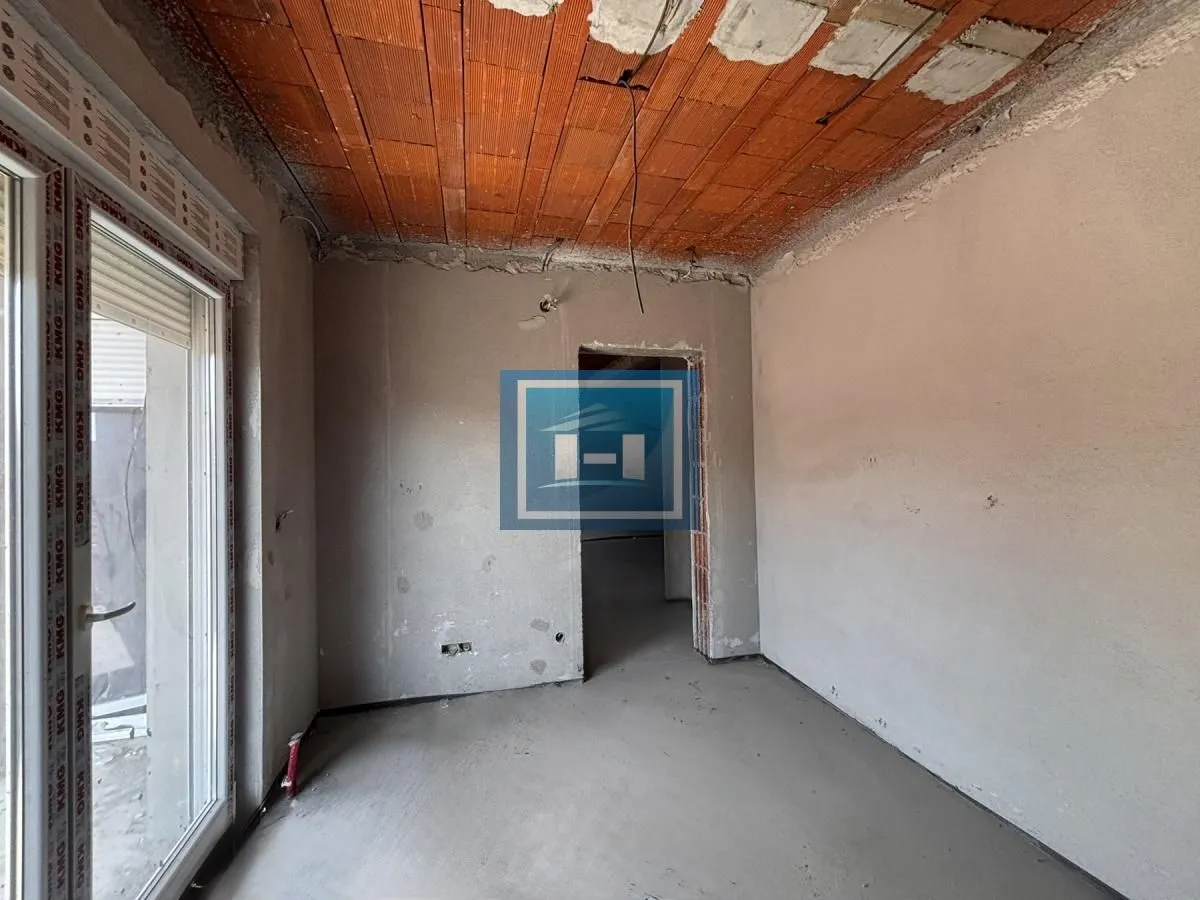 Prodaja, jednosoban stan, 65m², Centar, Jagodina