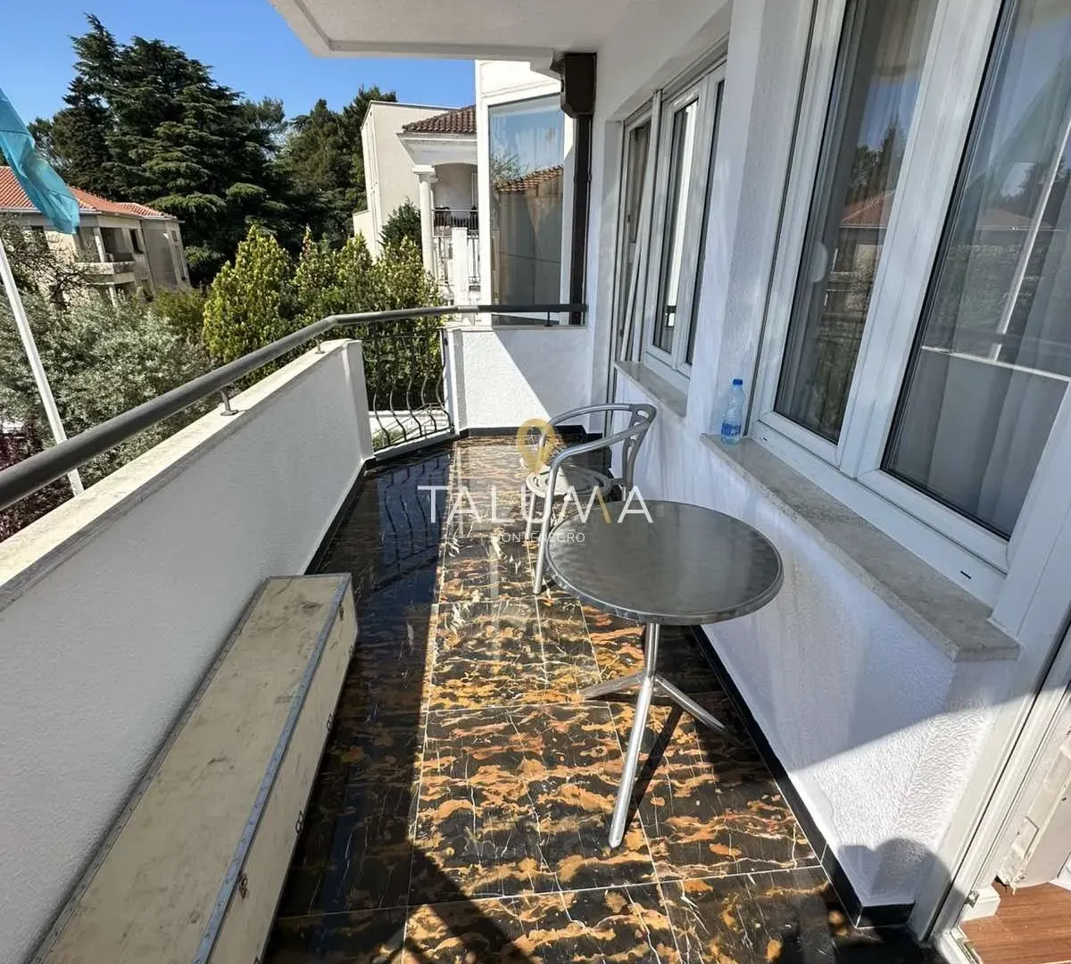 Rent, three bedroom apartment, 200m², Gorica C, Podgorica