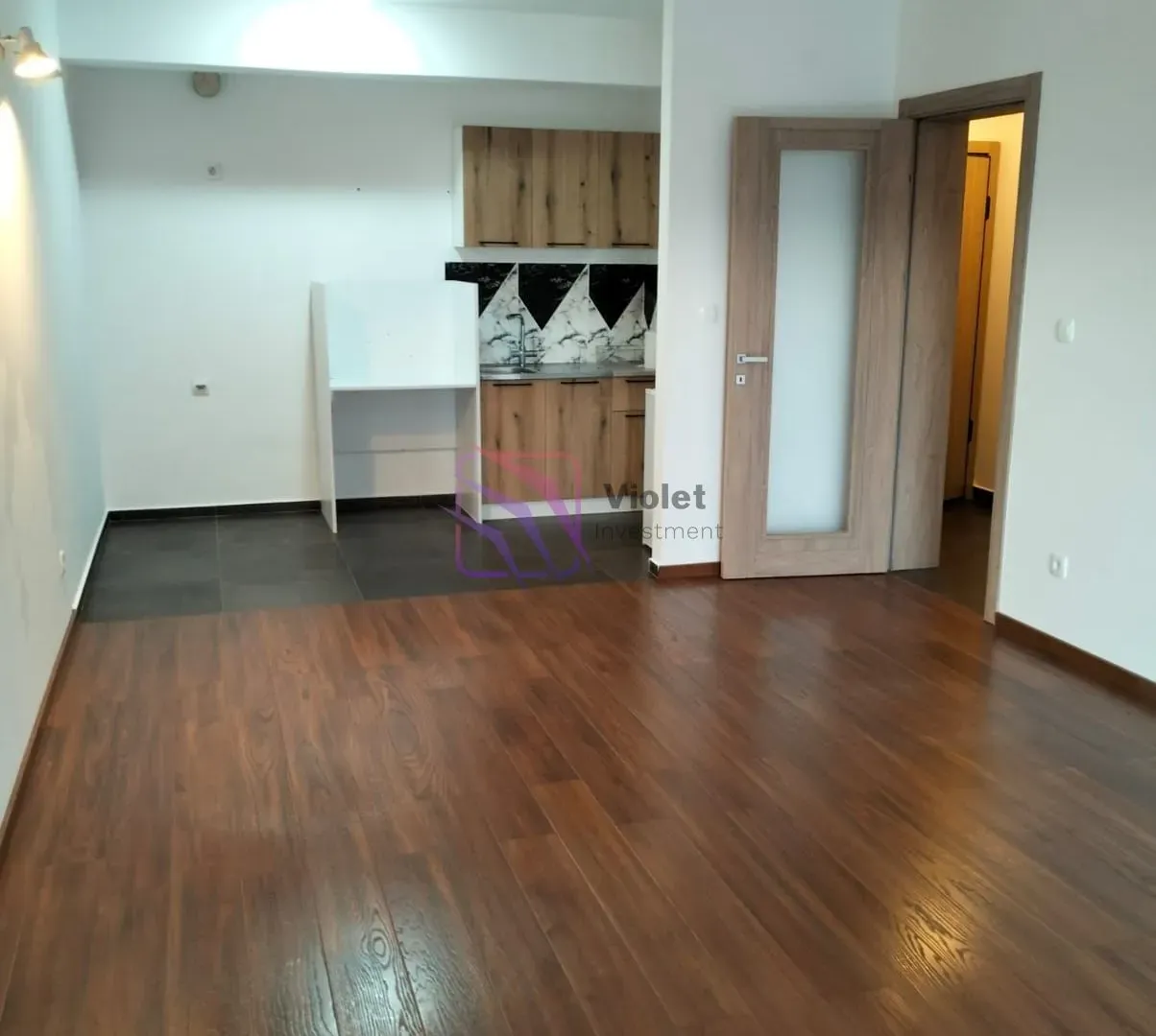 Izdavanje, dvosoban stan, 69m², Master Kvart, Podgorica