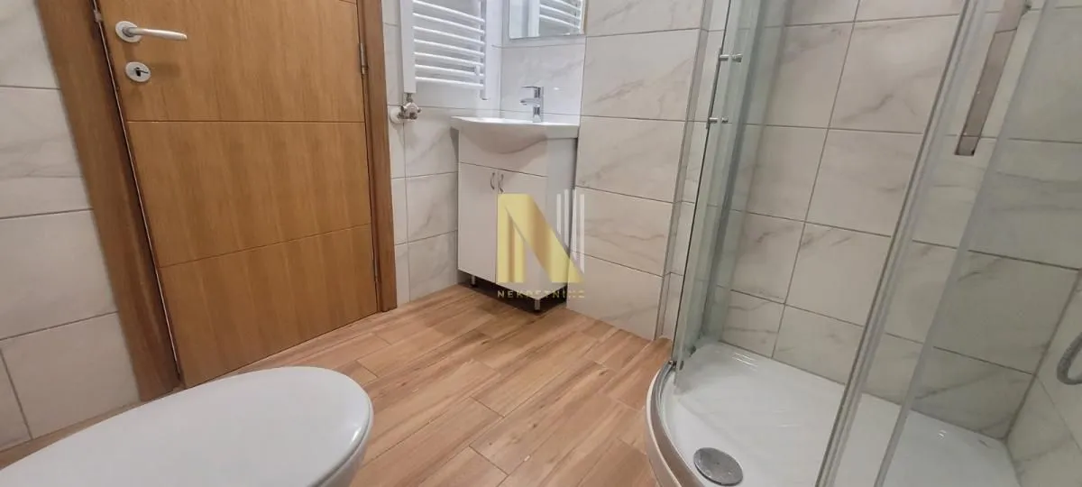 Prodaja, trosoban stan, 64m², Stari Majur, Petrovaradin