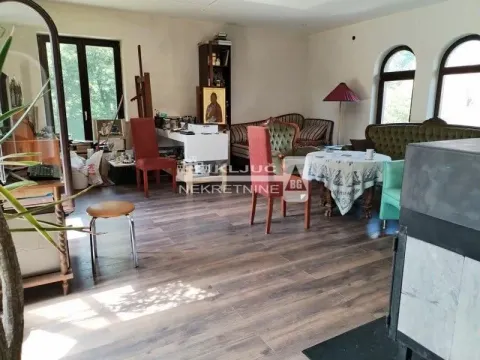 Prodaja, kuća, 2940m², Miljakovac, Rakovica - image 2