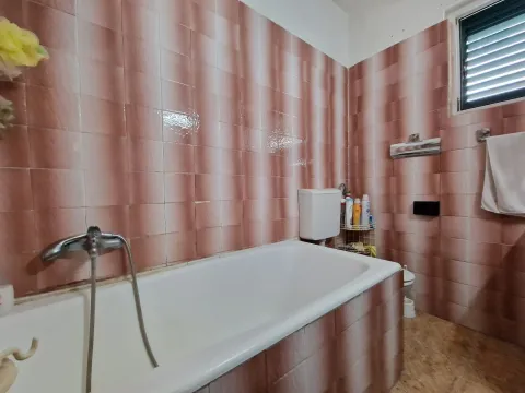 Prodaja, trosoban stan, 95m², Budva, Crna Gora - image 15