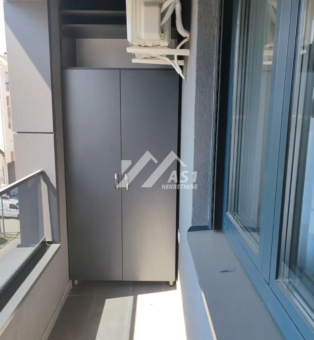 Izdavanje, jednosoban stan, 38m², Rotkvarija, Novi Sad Sve Podlokacije