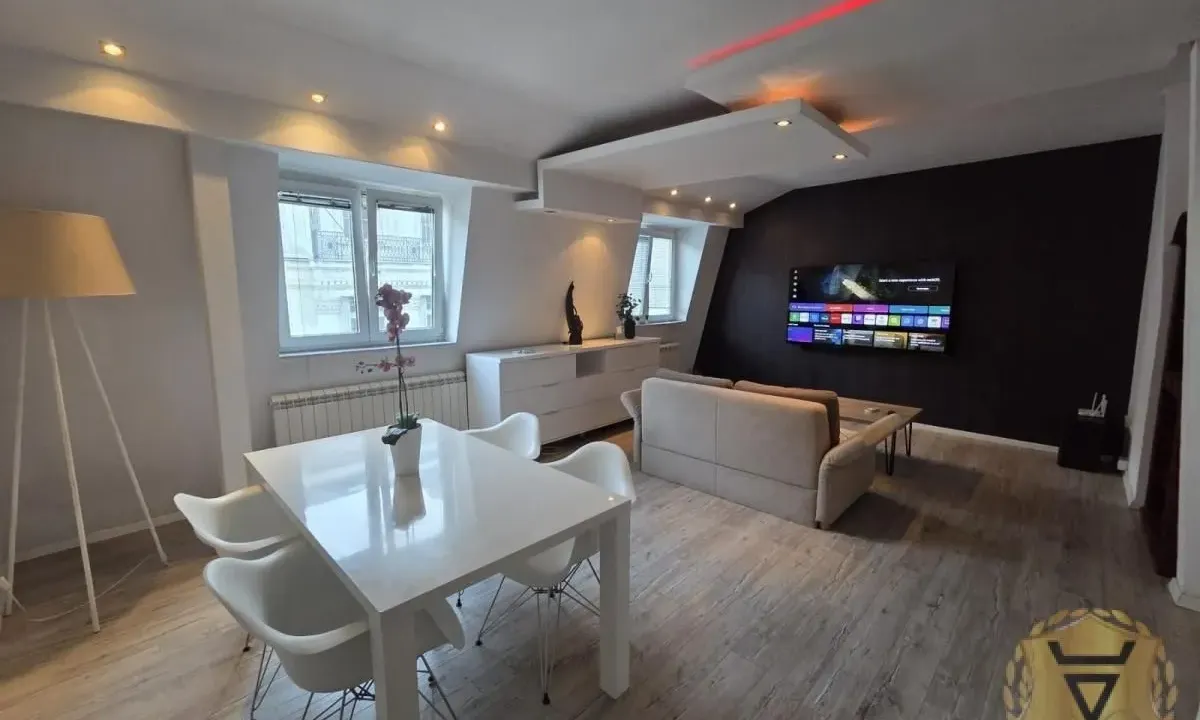 Rent, two bedroom apartment, 70m², Stari Grad, Beograd