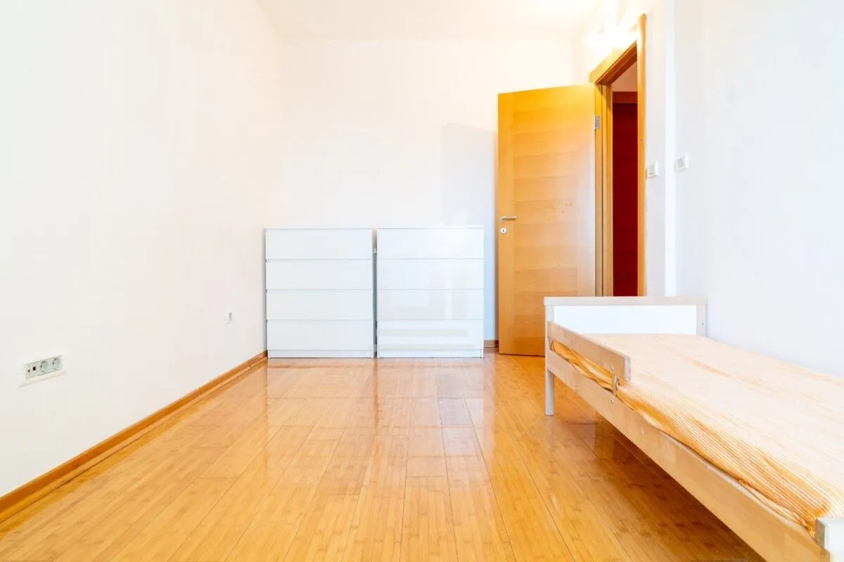 Rent, apartment, 118m², Vezirov Most, Podgorica